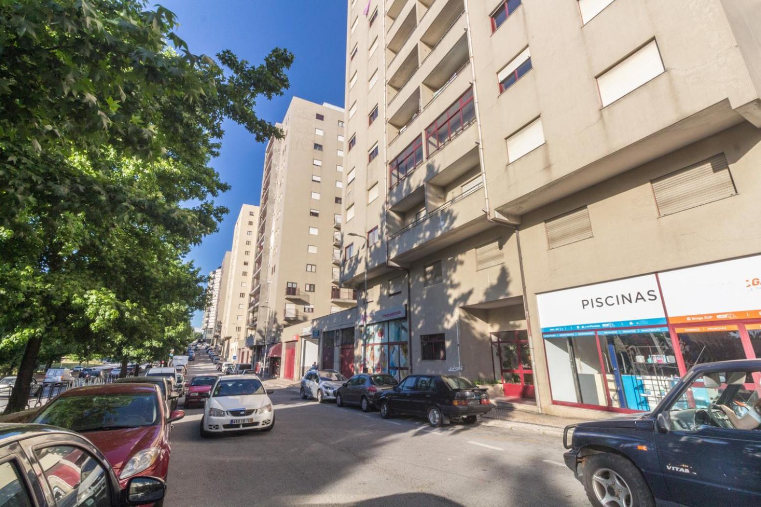 Feliciano Ramos 1 - T4 familiar perto do centro da cidade - Braga Exterior foto